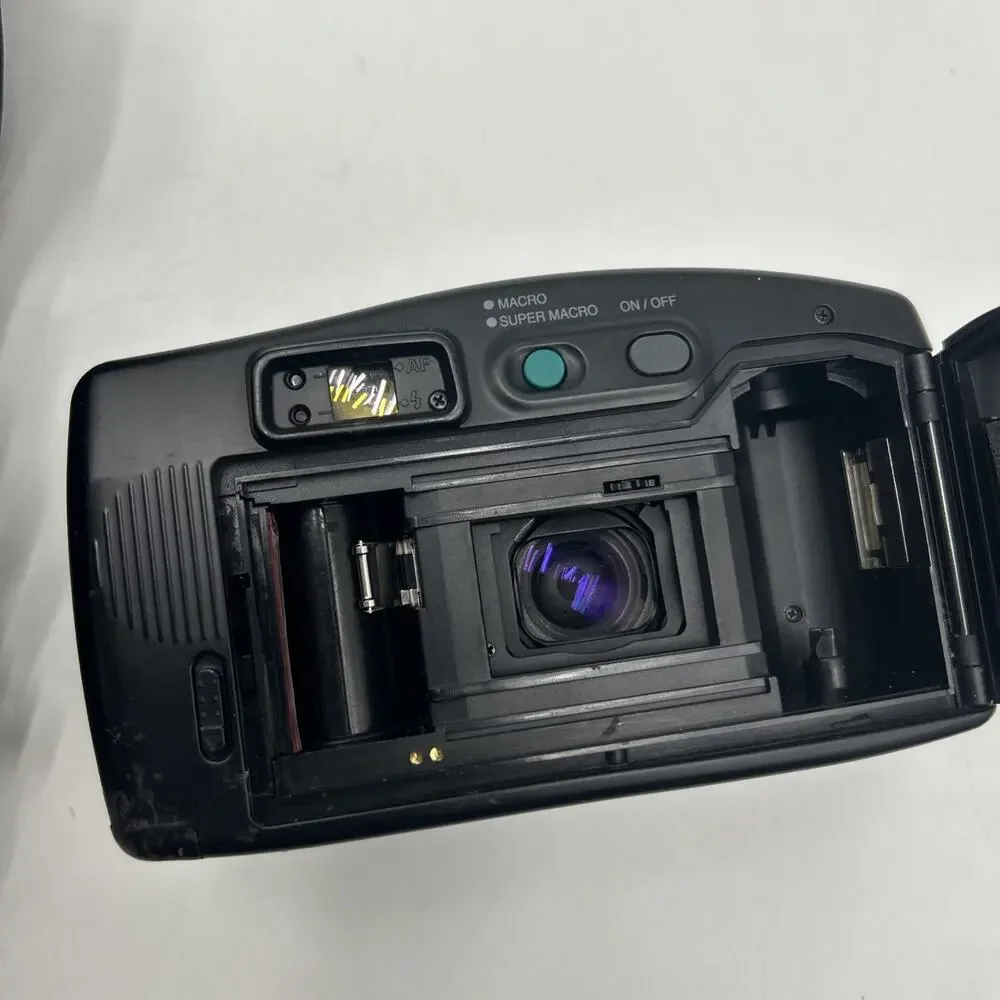 SAMSUNG Maxima Zoom 105 35mm Film Camera With Case UNTESTED